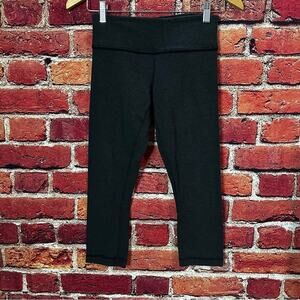 Lululemon leggings and size 4